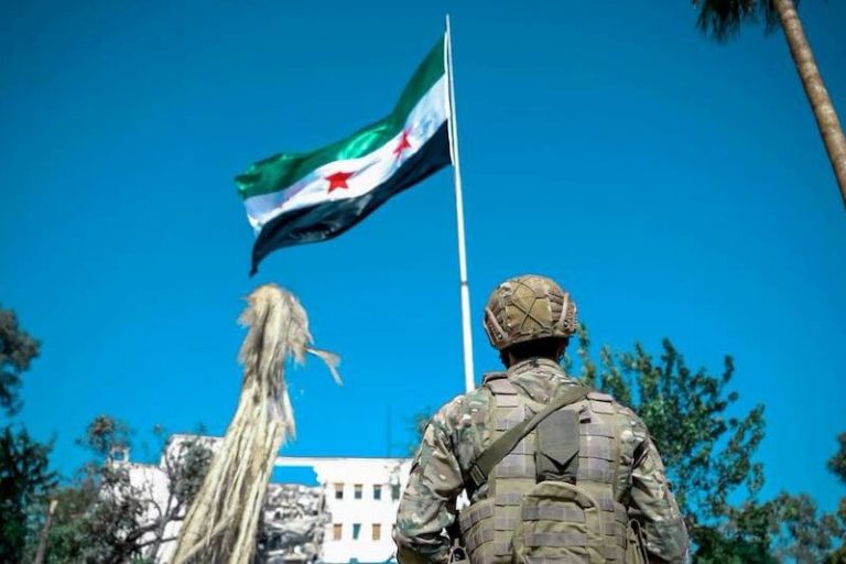 "داعش" يشنّ هجوما انتحاريا بسوريا