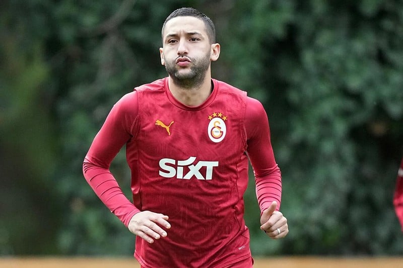 زياش يطرق أبواب الدوري التركي زياش يطرق أبواب الدوري التركي