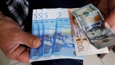 سعر الدرهم يرتفع أمام الدولار الأمريكي
