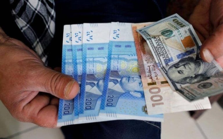 سعر الدرهم يرتفع أمام الدولار الأمريكي