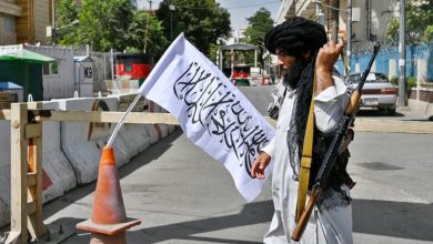 طالبان تحقق في تهديد أفغانيات بالقتل
