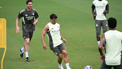 مدرب الريال ينثر الورود في وجه دياز