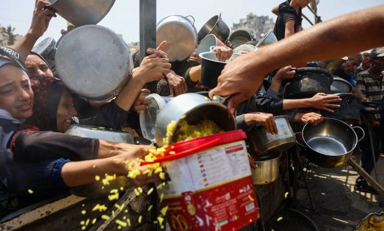 وفيات ترفع ضحايا التجويع في غزة