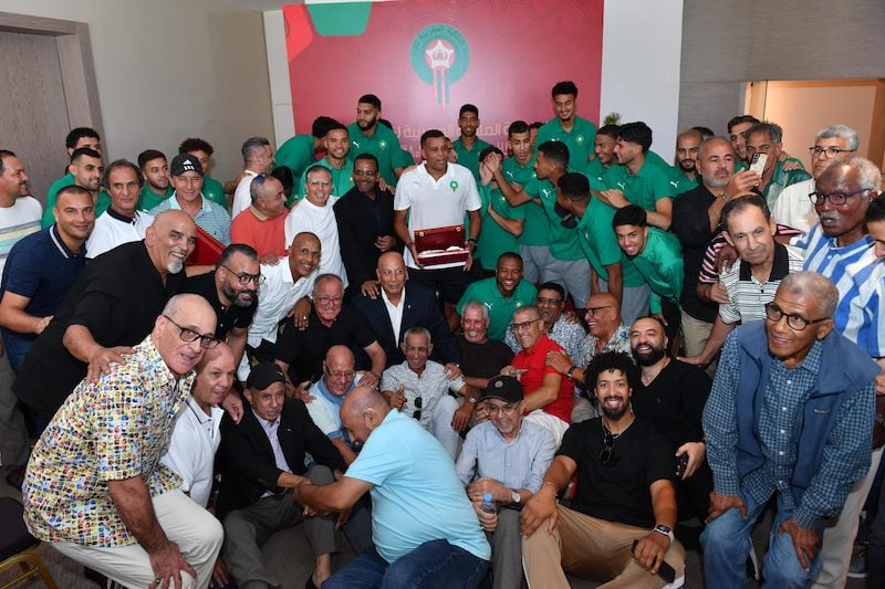 الجامعة تكرم قدماء لاعبي المنتخب
