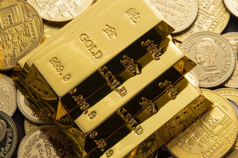 سعر الذهب يسجل قمة تاريخية جديدة