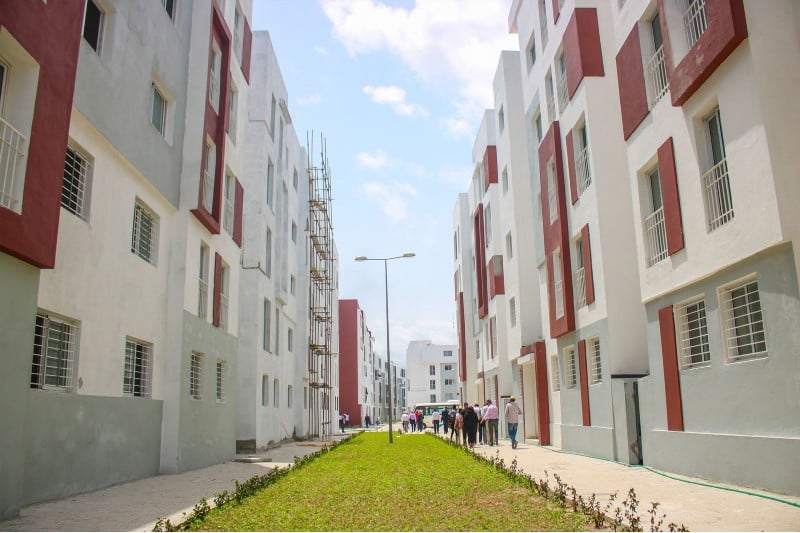 مديريات الضرائب تراجع حسابات منعشين وشركات عقارية بسبب