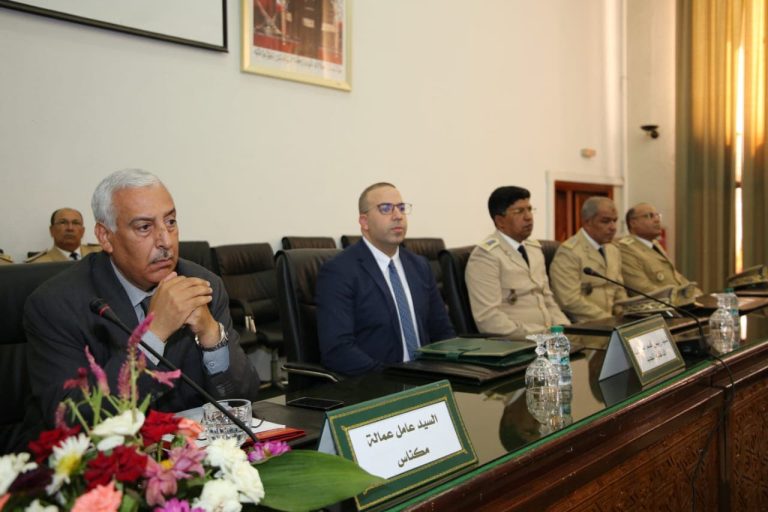 نفى عمالة مكناس اتخاذ قرارات تأديبية