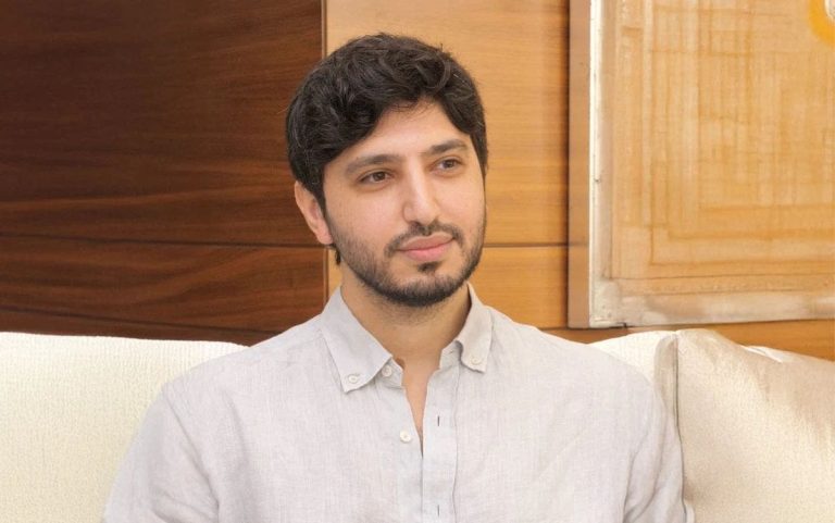 محمد شاكر يعلن تعاونه الغنائي مع سعد لمجرد