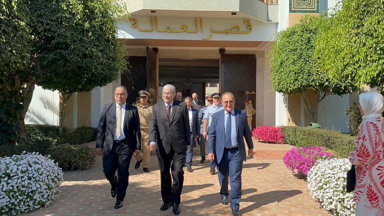 تسليم حافلات للنقل المدرسي بتطوان ضمن مبادرة التنمية البشرية