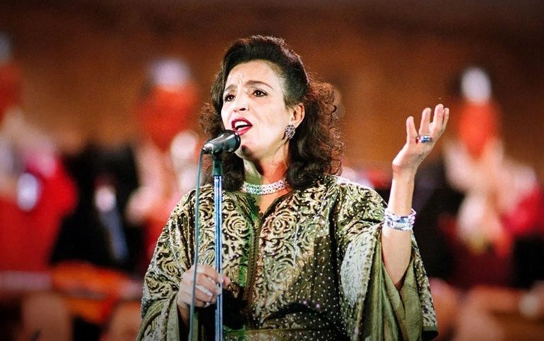 جدل يرافق تكريم نعيمة سميح في مهرجان الموسيقى العربية بالقاهرة