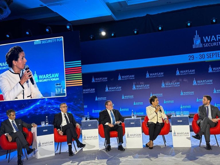 وزيرة الطاقة المغربية تستعرض رؤية المملكة للانتقال الطاقي في مؤتمر وارسو وزيرة الطاقة المغربية تستعرض رؤية المملكة للانتقال الطاقي في مؤتمر وارسو