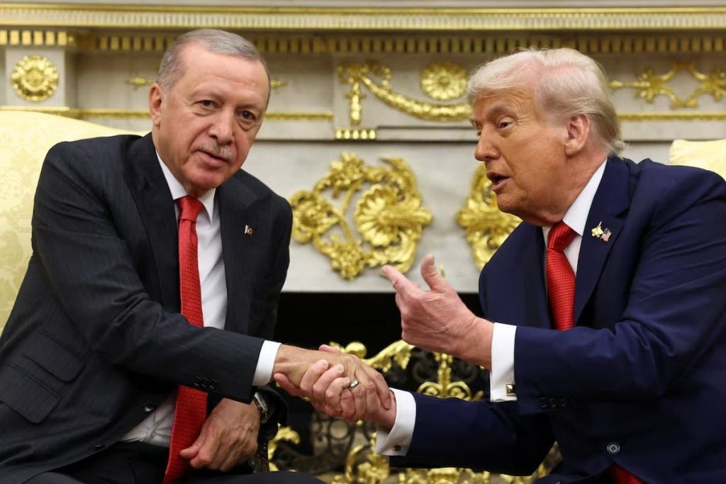 ترامب يطالب أردوغان بوقف شراء النفط الروسي خلال مؤتمر صحفي مشترك