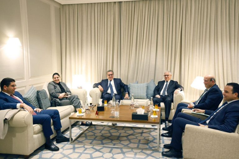 الأغلبية الحكومية تجتمع لبحث الاحتجاجات والدخول البرلماني
