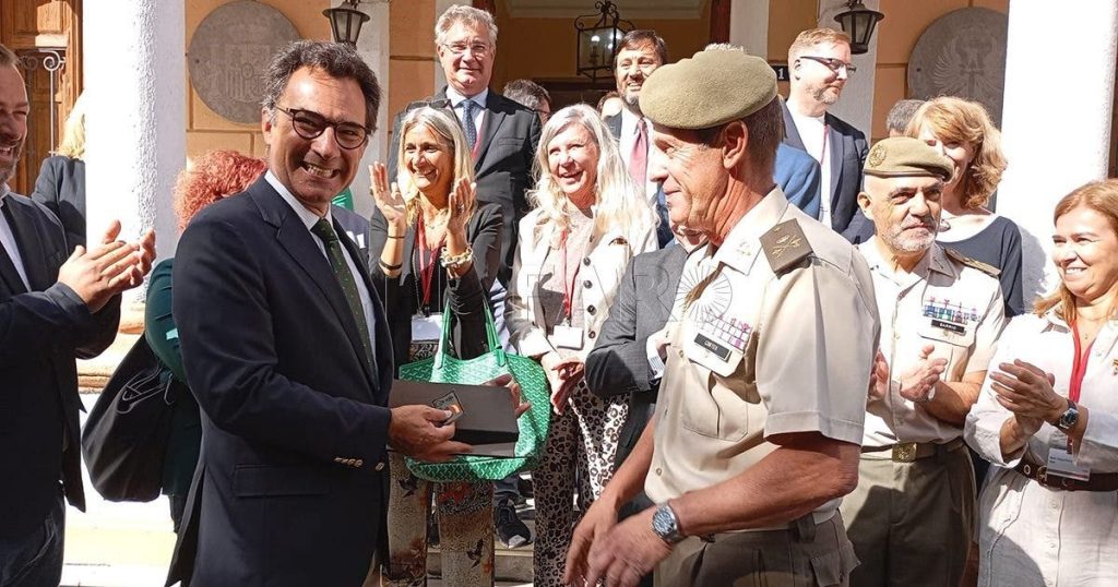 وفد برلماني من "الناتو" يختتم زيارة غير مسبوقة إلى مليلية المحتلة