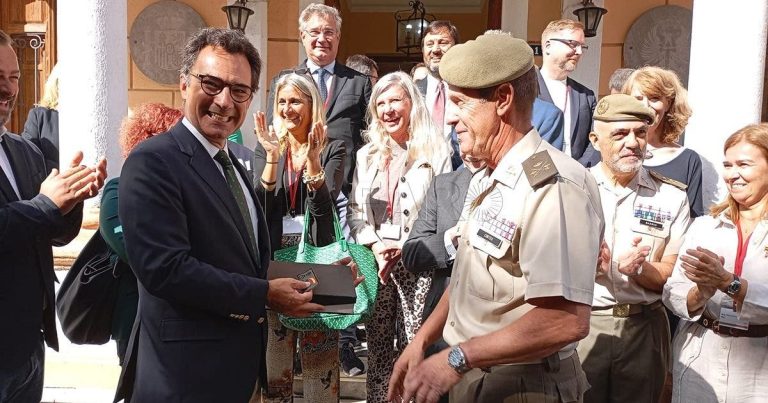 وفد برلماني من "الناتو" يختتم زيارة غير مسبوقة إلى مليلية المحتلة
