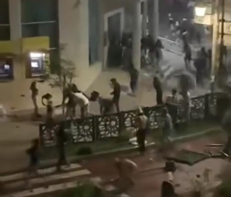 أعمال شغب واقتحام بنك في إنزكان خلال احتجاجات اليوم