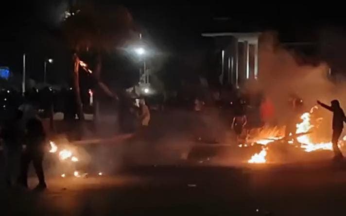 شغب وتخريب يطال محيط جامعة محمد الأول بوجدة