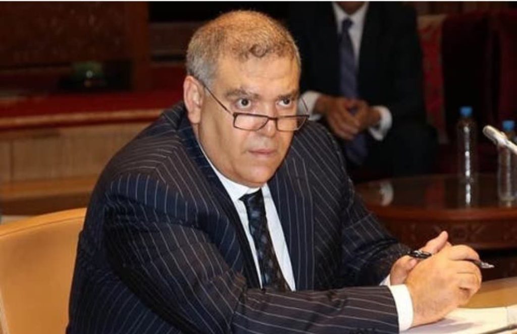 تفويض صلاحيات التأشير على الصفقات لثلاثة مسؤولين ترابيين