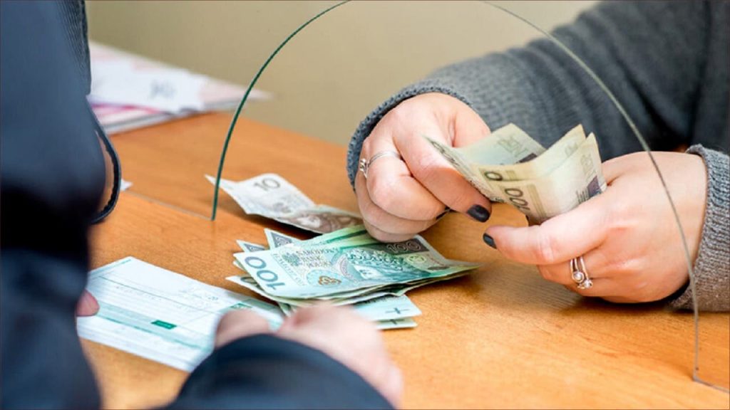 بنك المغرب يتوقع ارتفاع تحويلات المغاربة بالخارج
