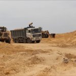بركة يعلن عن إنشاء شرطة جديدة لمراقبة مقالع الرمال ومحاربة التجاوزات
