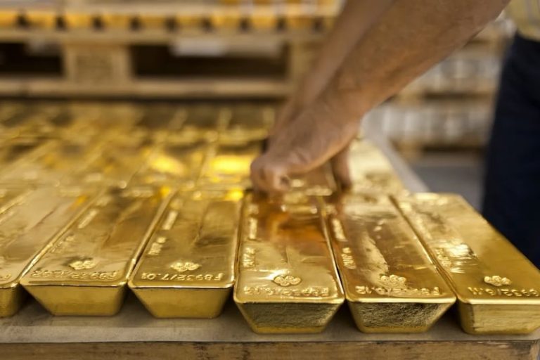 احتياطي الذهب يرتفع بـ44% في روسيا احتياطي الذهب يرتفع بـ44% في روسيا