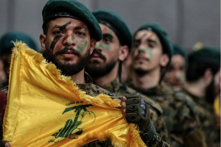 الحكومة اللبنانية تعتمد "خطة سرية" لنزع سلاح ميليشيات "حزب الله" الحكومة اللبنانية تعتمد "خطة سرية" لنزع سلاح ميليشيات "حزب الله"