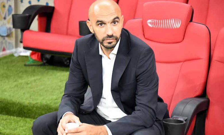الركراكي: حكيمي لعب مصابا في مباراة النيجر .. والمنتخب عائلة واحدة