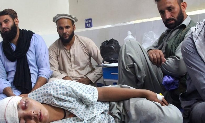 حصيلة زلزال أفغانستان: 800 قتيل حصيلة زلزال أفغانستان: 800 قتيل