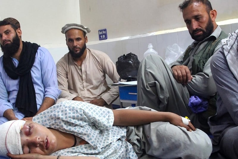 حصيلة زلزال أفغانستان: 800 قتيل حصيلة زلزال أفغانستان: 800 قتيل