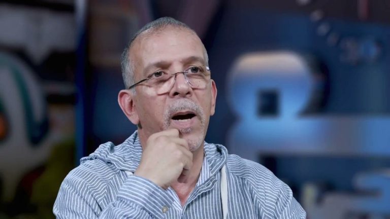 سخرية واسعة من تصريح حفيظ الدراجي حول دخوله المغرب ببطاقة فرنسية