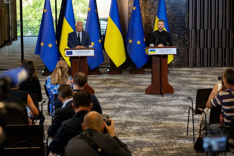 زيلينسكي يهدد بوتين بجنود الغرب زيلينسكي يهدد بوتين بجنود الغرب