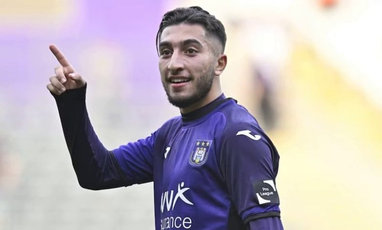 والد آيت الحاج: "أنور اختار المغرب" والد آيت الحاج: "أنور اختار المغرب"