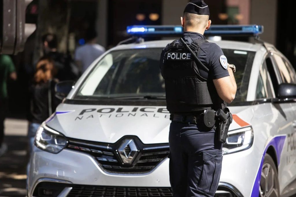 السجن المؤبد لجزائرية في فرنسا بتهمة قتل الطفلة لولا السجن المؤبد لجزائرية في فرنسا بتهمة قتل الطفلة لولا