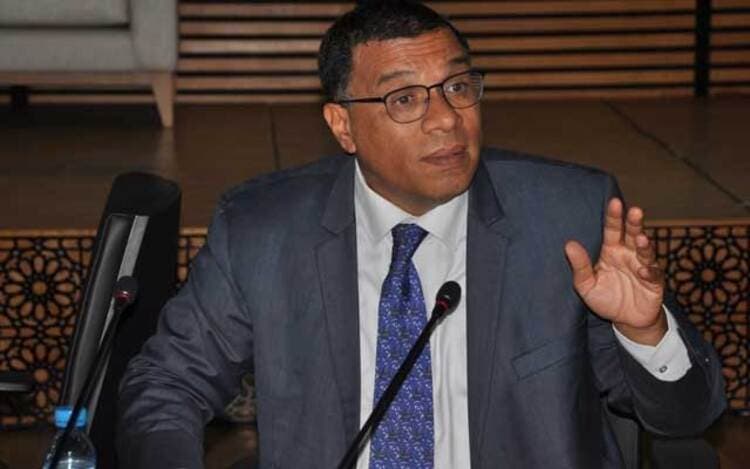 الملك يعين عبد العزيز زروالي عاملاً جديداً على إقليم سيدي قاسم