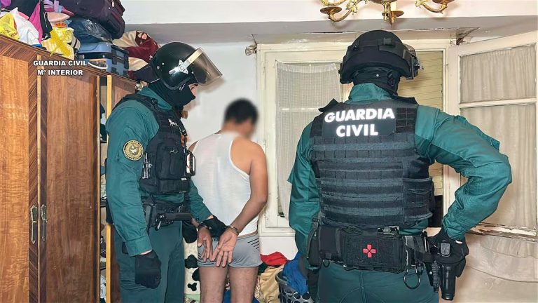 إسبانيا: تفكيك شبكة إجرامية تستغل عمالًا مغاربة في لاريوخا