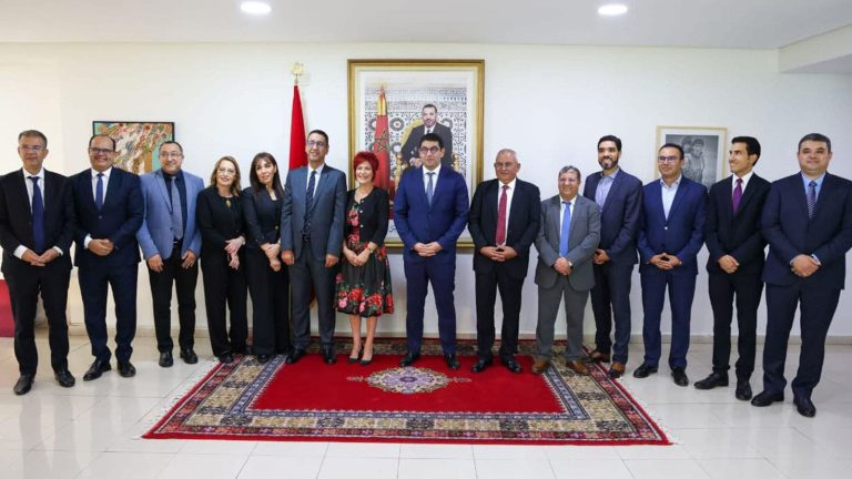 بنسعيد يعلن أعضاء لجنة تحكيم الجائزة الوطنية للصحافة بنسعيد يعلن أعضاء لجنة تحكيم الجائزة الوطنية للصحافة