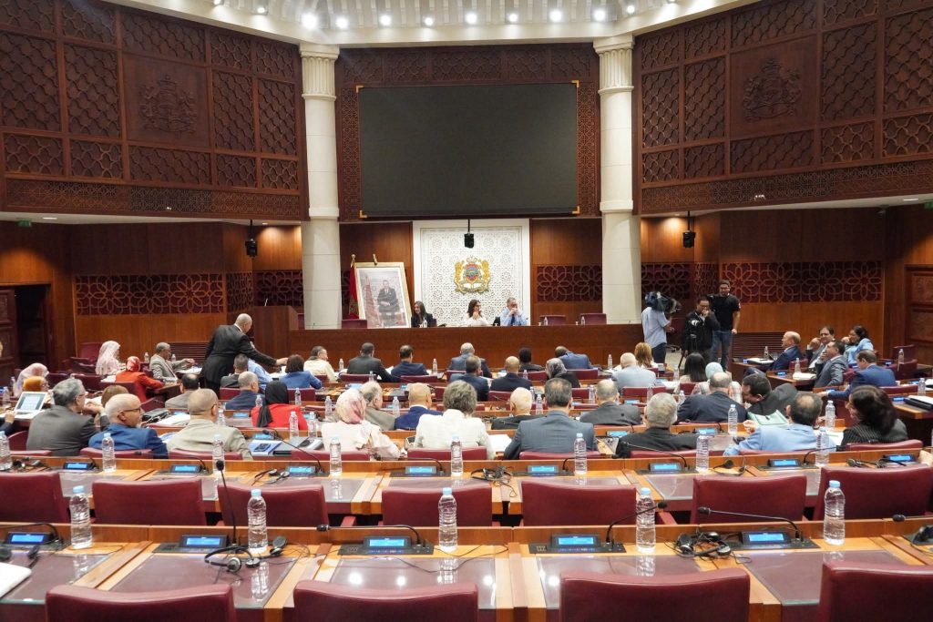 دينامية جديدة للتواصل البرلماني.. الرأي العام يتابع مباشرة أطوار مناقشة مشروع قانون المالية 2026 دينامية جديدة للتواصل البرلماني.. الرأي العام يتابع مباشرة أطوار مناقشة مشروع قانون المالية 2026