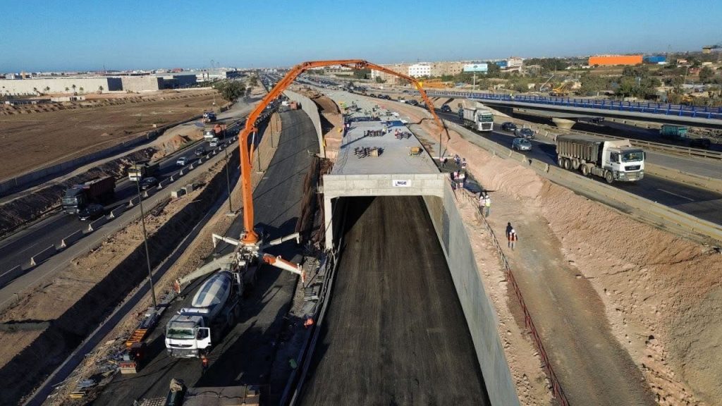 أشغال إعادة تهيئة الطريق السيار بين المحمدية والدار البيضاء تدخل مراحلها الأخيرة أشغال إعادة تهيئة الطريق السيار بين المحمدية والدار البيضاء تدخل مراحلها الأخيرة