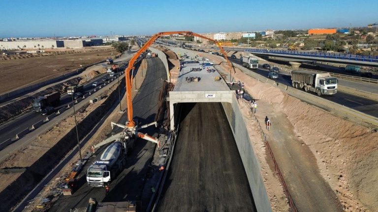 أشغال إعادة تهيئة الطريق السيار بين المحمدية والدار البيضاء تدخل مراحلها الأخيرة أشغال إعادة تهيئة الطريق السيار بين المحمدية والدار البيضاء تدخل مراحلها الأخيرة