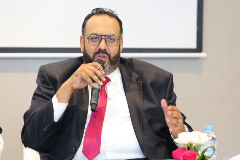 وليد كبير يقطع الطريق على استغلال النظام الجزائري للاحتجاجات المغربية