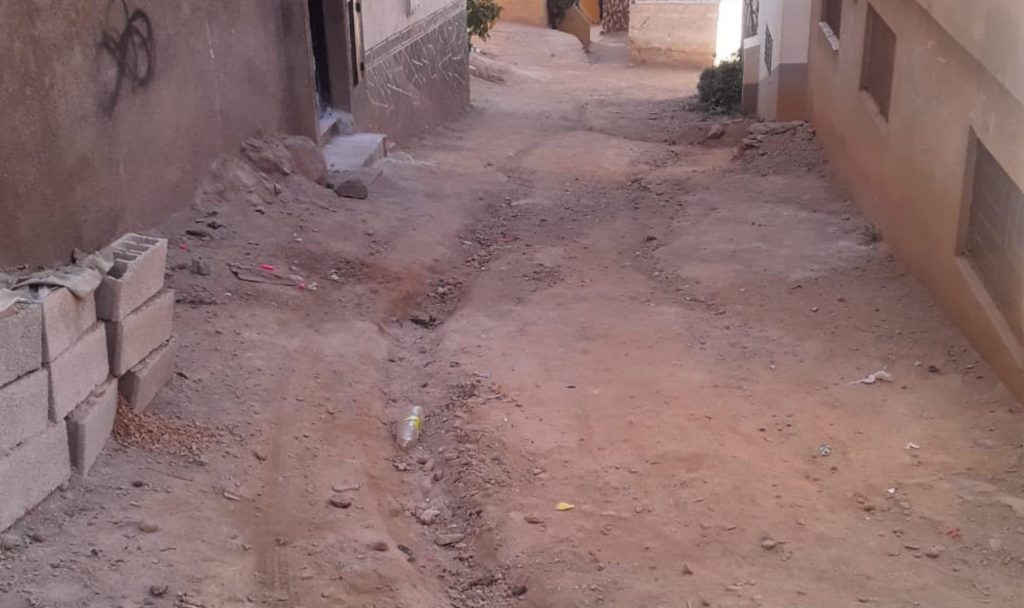 ساكنة أزرو تتهم المجلس الجماعي بالتسبب في تدهور البنية التحتية وركود التنمية