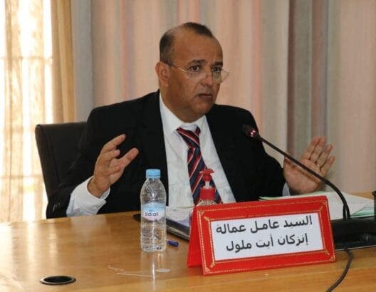 وثائق جديدة تعيد ملف إعفاء عامل إنزكان إلى الواجهة وتثير تساؤلات حول الأسباب الحقيقية وثائق جديدة تعيد ملف إعفاء عامل إنزكان إلى الواجهة وتثير تساؤلات حول الأسباب الحقيقية