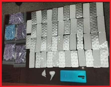 فاس.. توقيف شخص بحوزته آلاف الأقراص المخدرة فاس.. توقيف شخص بحوزته آلاف الأقراص المخدرة