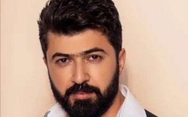 سيف نبيل ينجو من حريق على مسرح بيروت هول