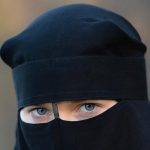 البرلمان البرتغالي يقر منع النقاب في الأماكن العامة