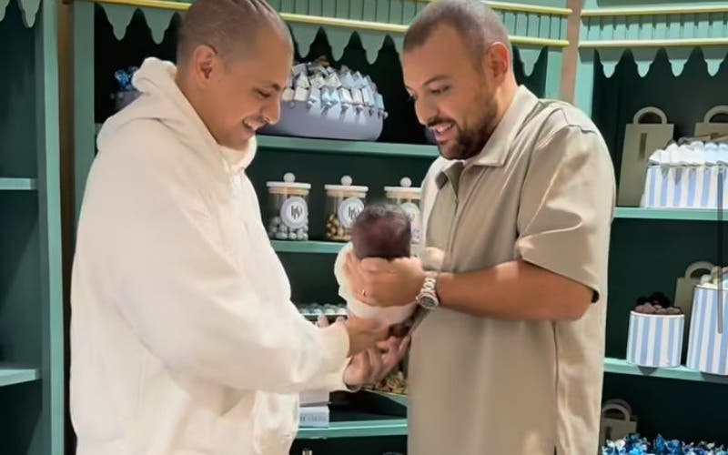 طه إيسو يشارك متابعيه فرحة استقبال مولود شقيقه الجديد