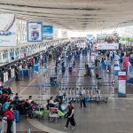 مشجع مغربي عالق في مطار سانتياغو بالشيلي بسبب تأخره عن رحلته