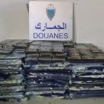 إحباط تهريب 181 كيلوغرامًا من الشيرا في باب سبتة.. وتوقيف منتحل صفة صحفي