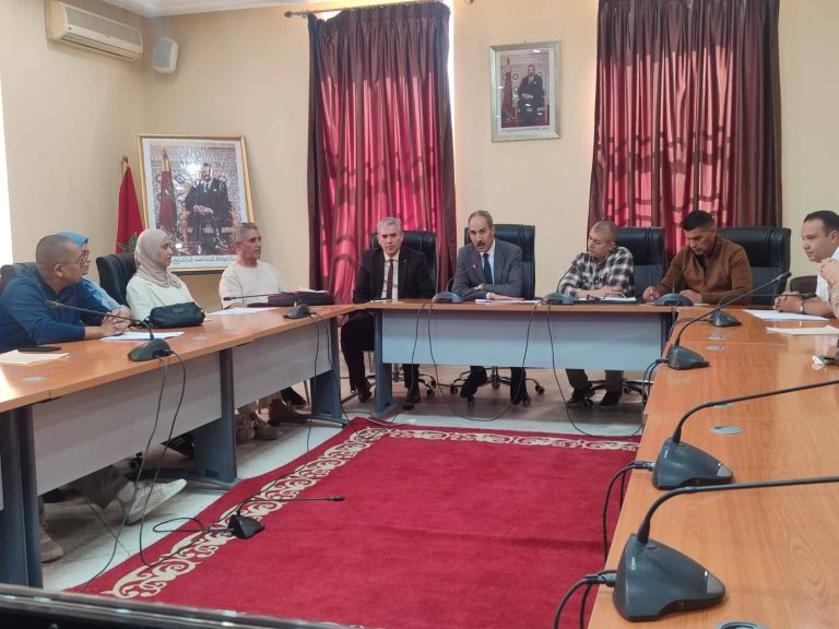 مدير التعليم بمكناس يستقبل أعضاء الجامعة الملكية للرياضة المدرسية