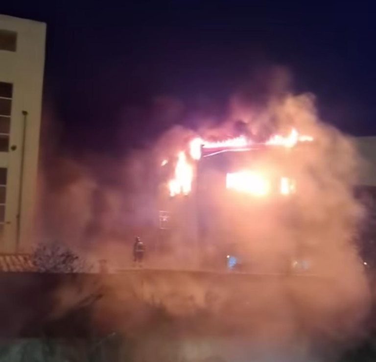 حريق ضخم يلتهم وحدة نسيجية في طنجة ويستنفر الأجهزة الأمنية